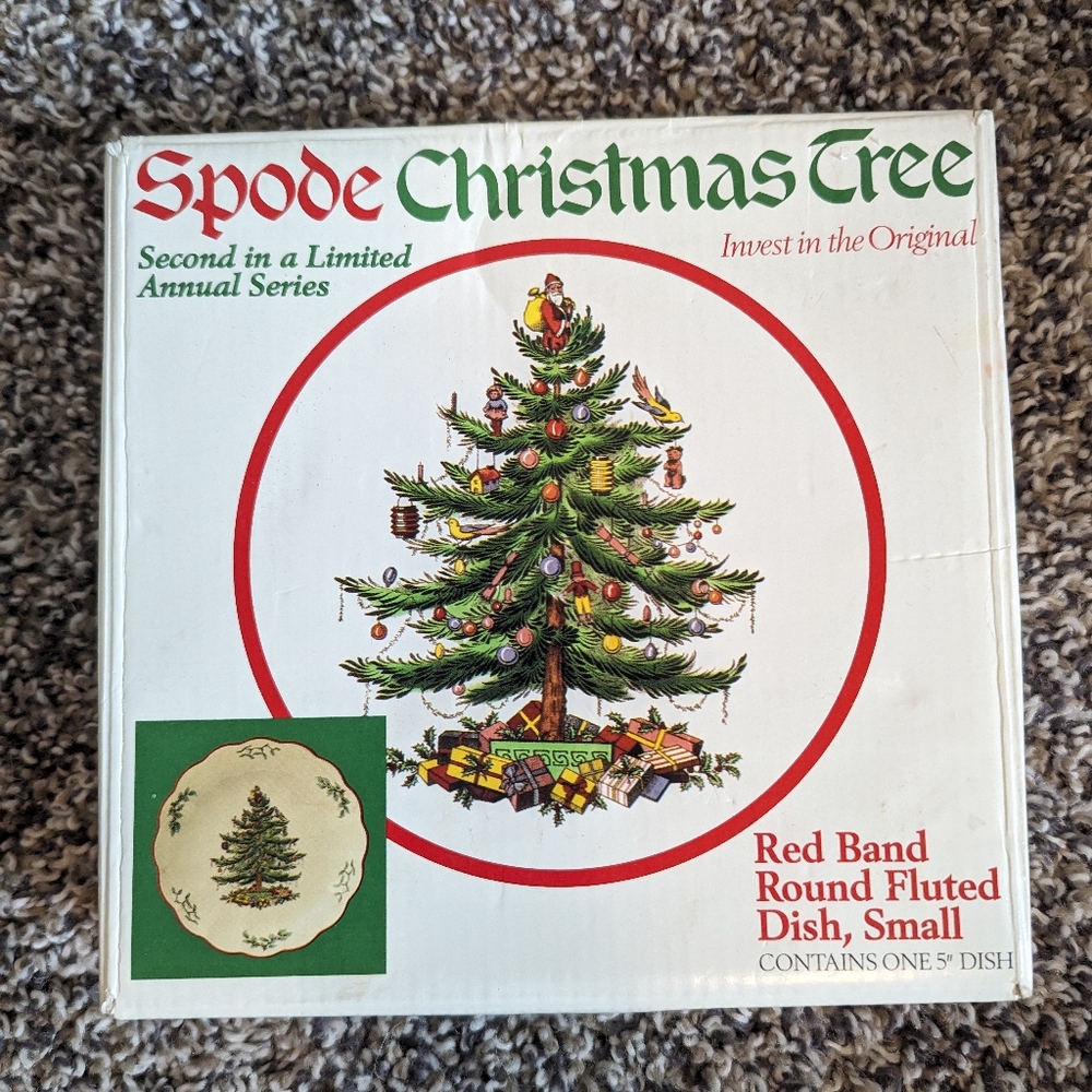 Spode Christmas Tree, small red band round fluted dish- collectible